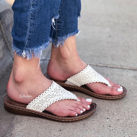 White vegan leather sandal - Picture 4 of 10